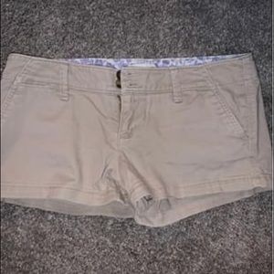 American Eagle Light Khaki Shorts